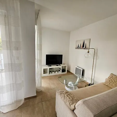 Neuf, 200m De La De Appartement *